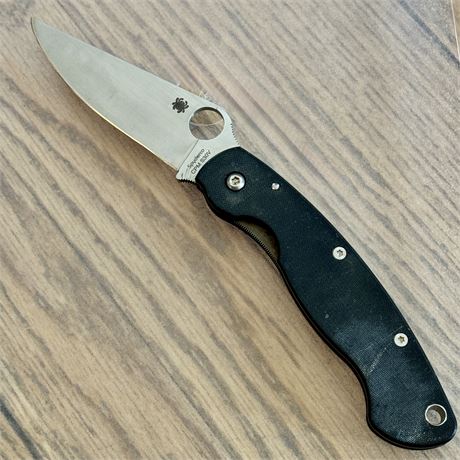 Spyderco Military - CPM 530V G-10 Handle Folding Knife