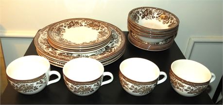 Clayton 4 Place Setting Tableware