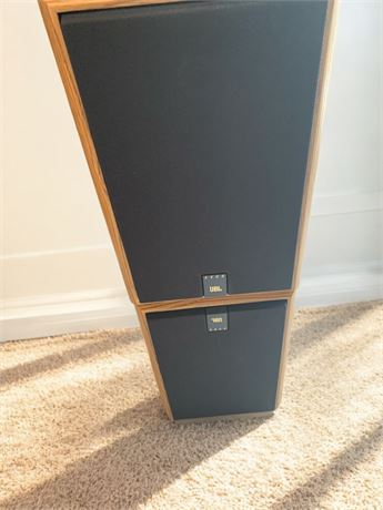 Vintage JBL Bookshelf Wood Grain Speakers 2500 Series