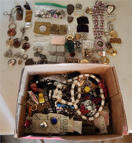 Costume Jewelry Lot