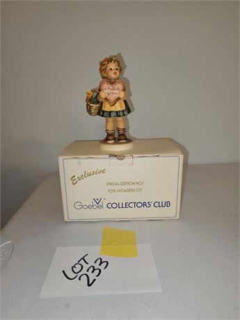 Hummel Goebel 1972 Special Edition #1 Collectors Club Girl "For Mother" Figurine