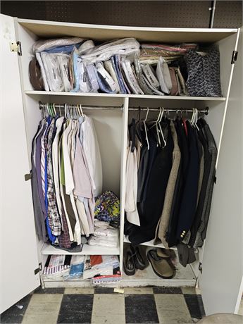 Wardrobe Full of Men's Clothes - Many NWT