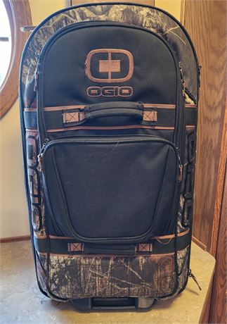 Large OGIO Rolling Suitcase