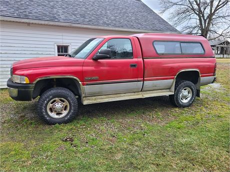 2001 Dodge Ram 2500 Cummins Turbo Diesel Truck - 28K Miles!