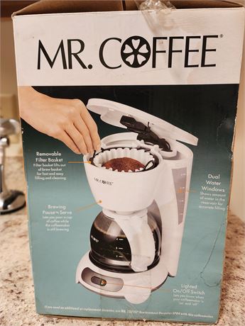 *NIB Mr. Coffee 4-cup Coffee Maker