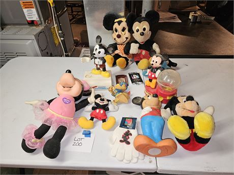 Mixed Mickey & Minnie Disney Lot:Plush/Bank/Bubblegum Machine & More