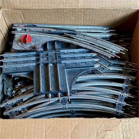 Large Lot of Vintage Lionel O Scale Train Track w/ 1024 Switches