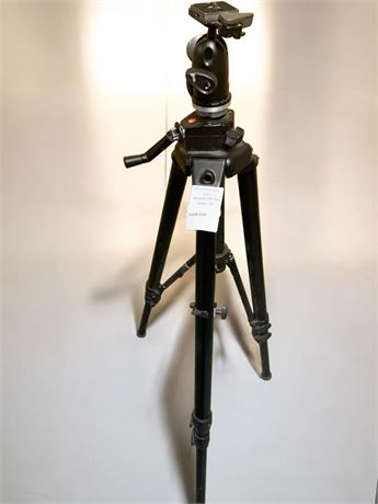Manfrotto Three-Legged Tripod With Geared Column Model #498RC2