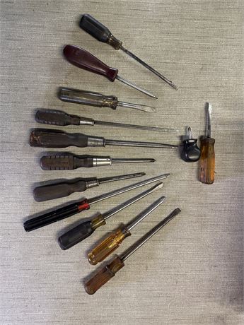 Vintage Screwdriver Lot