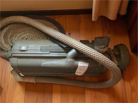 Electrolux Canister Vacuum Cleaner & Attachments