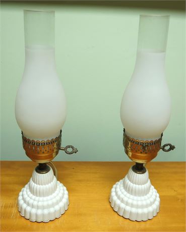 2 Vintage Table Lamps