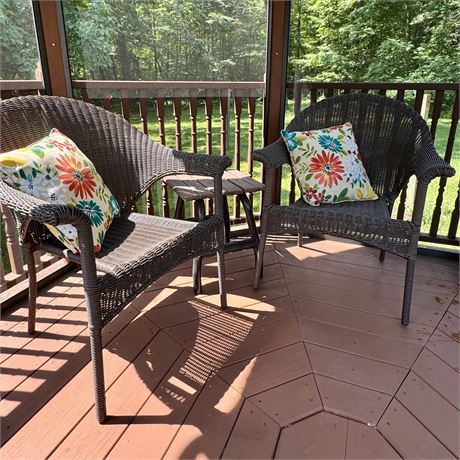Brown Wicker Patio Chairs with Coordinated Slat Wood Table