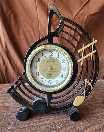 Minoru Quartz Battery Operated Wall Clock