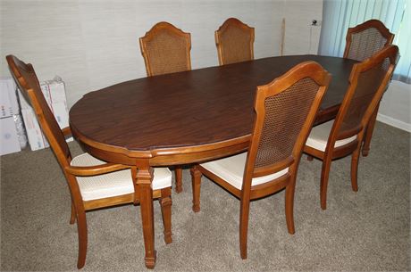 Stanley Furniture Dining Room Table, 6 Chairs