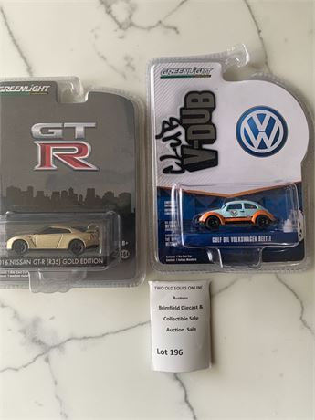 Greenlight Nissan GT-R R35 Gold Edition & Gulf Oil Volkswagen Beetle Club V-Dub