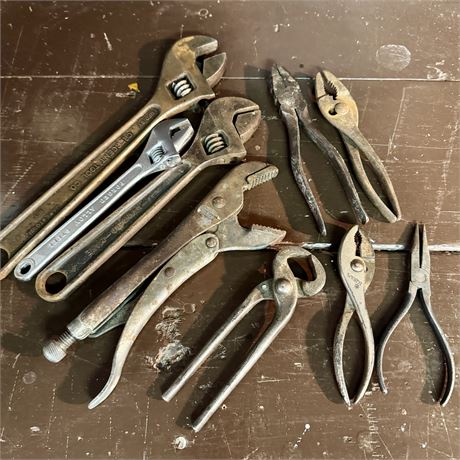 Collection of Pliers Adjustable Wrenches, Vise Grips