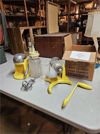 Vintage Yellow Juice-o-Matic / Grind-o-Matic & More