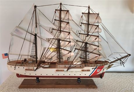 24" USCG COAST GUARD BARQUE Eagle War Pirate Ship