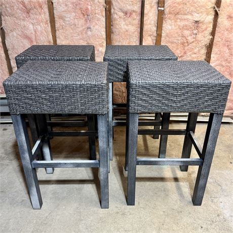 Set of 4 Indoor/Outdoor Aluminum Frame Woven Top Bar Seats - 16 x 13 x 28"T