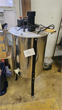 VIV Electric Honey Extractor