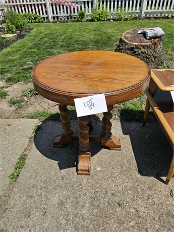 Round Wood End Table