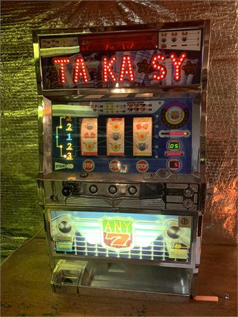 TA KA SY Slot Machine Tested Works Includes Tokens & Key