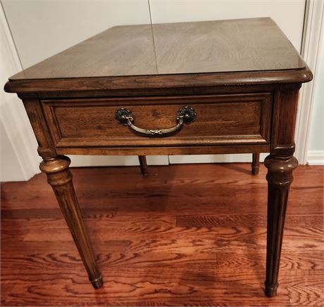 Henredon Fine Furniture End Table