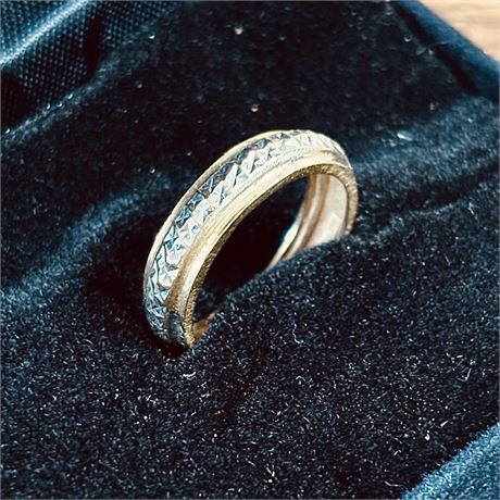 14K Two-Tone Gold Diamond Cut Band Ring - Size 5