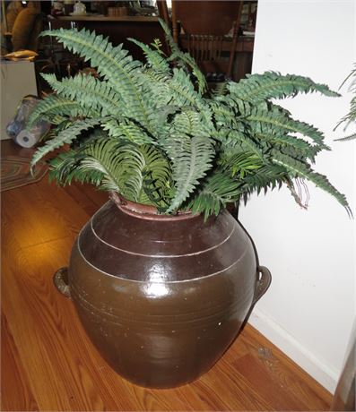 Decorative Pottery Planter