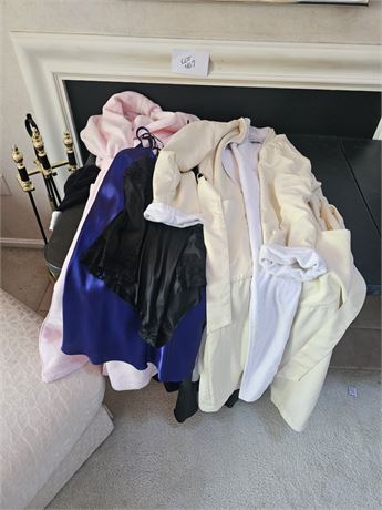Ladies Mixed Clothes Lot - Style / Designer / Season May Vary