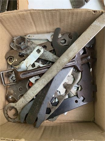 Vintage Wrench Lot Misc Types & Sizes