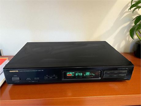 Onkyo Quartz Synthesized FM Stereo/AM Tuner Model T-4010