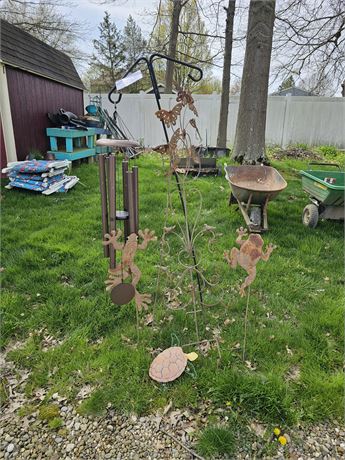 Mixed Outdoor Yard Wind Chimes / Yard Decor & More