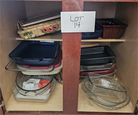 Cupboard Cleanout Bakeware, Fireking, Libby, Pyrex & More