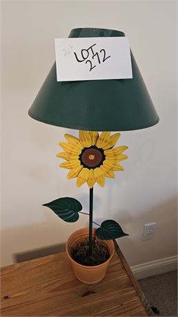 Metal Sunflower Table Lamp