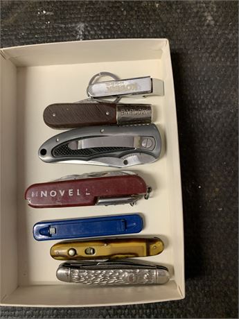 Swiss Army Knife Lot Of 7