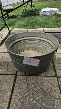 Wheeling Galvanized Tub