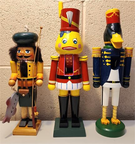 3 Nutcrackers