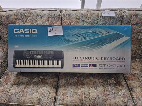 Casio Electronic Keyboard CTK-700 New in Box