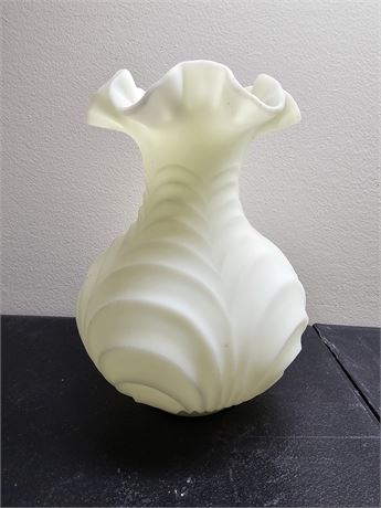 Fenton Satin Custard Swirl Vase
