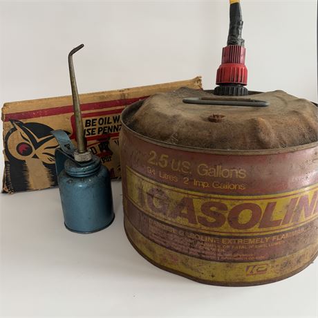 Mixed Lot - Old Gasoline Container, Oil Can, Dixie Wallpaper Brush