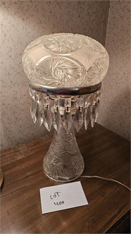 Vintage Crystal Table Lamp With Hanging Crystals