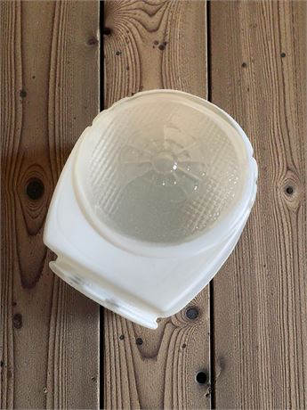 Edison Decorative Fixtures Model E4662 - 1-Light Wall Brackets Polished Chrome