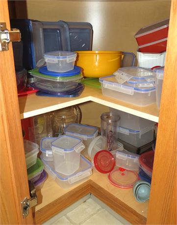 Kitchen Cabinet Cleanout: Storage Containers