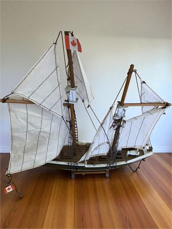 Bluenose Schooner Famous Canadian Fishing & Racing Vessel