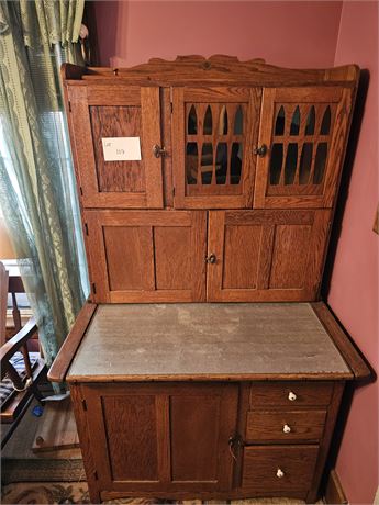 Antique Wood Hoosier Cabinet with Flour Bin/Sifter & Bread Box