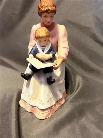 Homco Mother reading to young son 8858