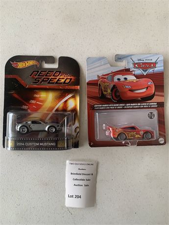 Disney Pixar Hot Wheels Lightning McQueen W/Racing Wheels Car