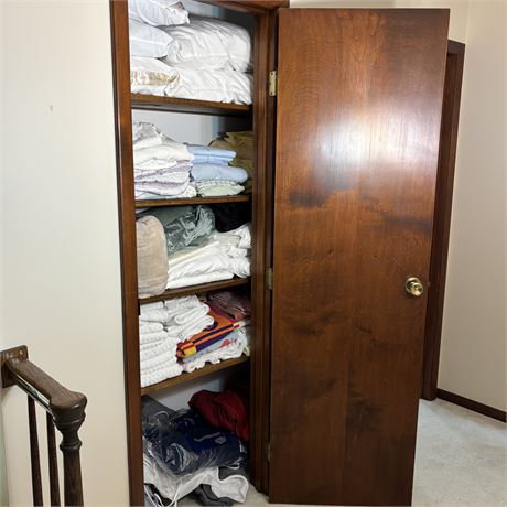 LOADED Linen Closet Cleanout - Sheet Sets, Towels, Heated Blankets & More