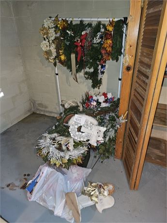 Large Lot Of Mixed Wreaths- Size, Theme & Color Vary